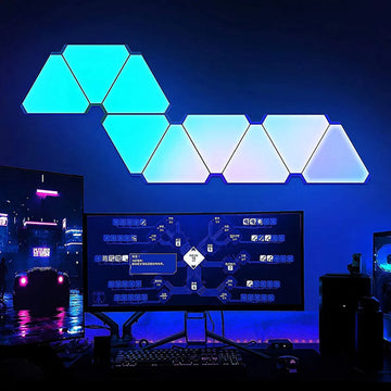 Quantum Triangle LED Lamp